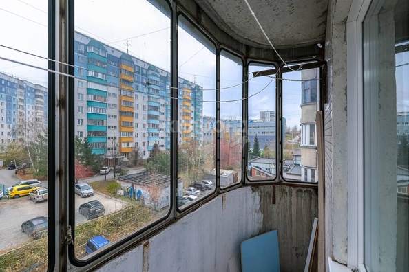 
   Продам 1-комнатную, 40.5 м², Лазурная ул, 16

. Фото 2.