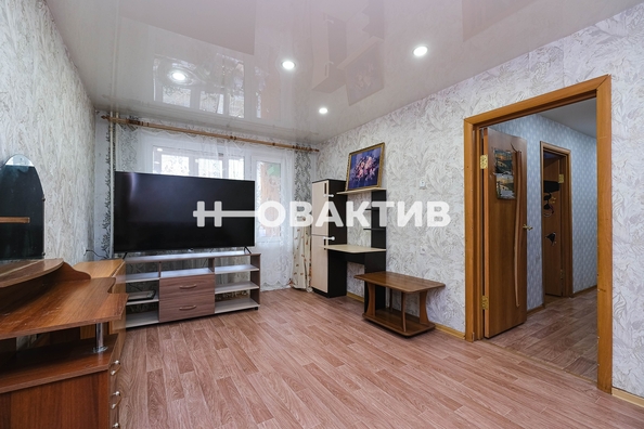 
   Продам 4-комнатную, 72.1 м², Каунасская ул, 7

. Фото 1.