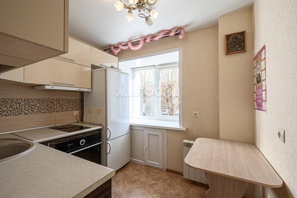 
   Продам 2-комнатную, 43.8 м², Римского-Корсакова ул, 12а

. Фото 1.