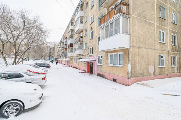 
   Продам 3-комнатную, 57.6 м², Вертковская ул, 6

. Фото 10.