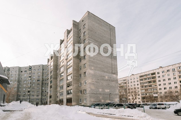 
   Продам 3-комнатную, 62.1 м², Новая Заря ул, 11

. Фото 6.