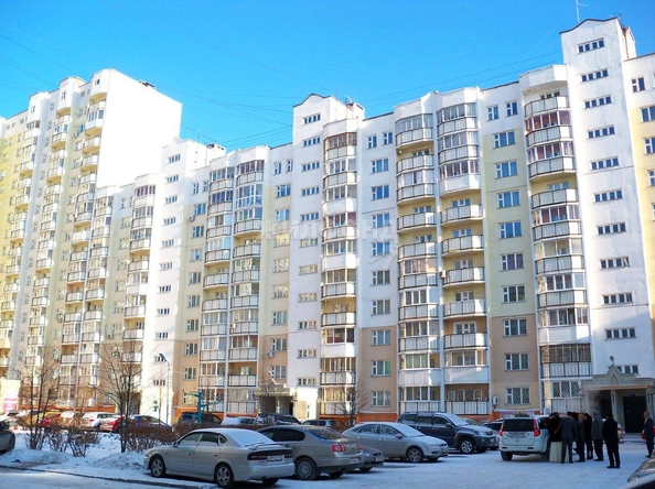 
   Продам 1-комнатную, 39.7 м², Горский мкр, 72

. Фото 4.