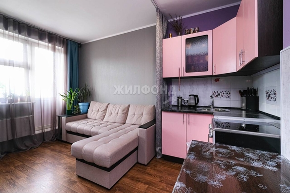 
   Продам 2-комнатную, 42.5 м², Твардовского ул, 22/6

. Фото 2.