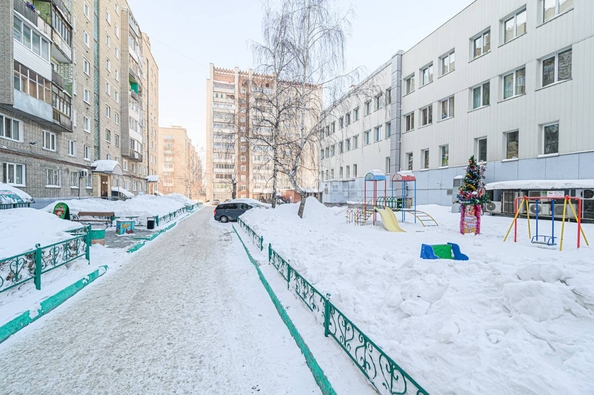 
   Продам 3-комнатную, 56.4 м², Челюскинцев ул, 18

. Фото 15.