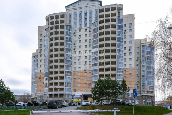 
   Продам 3-комнатную, 92.8 м², Блюхера ул, 71б

. Фото 33.