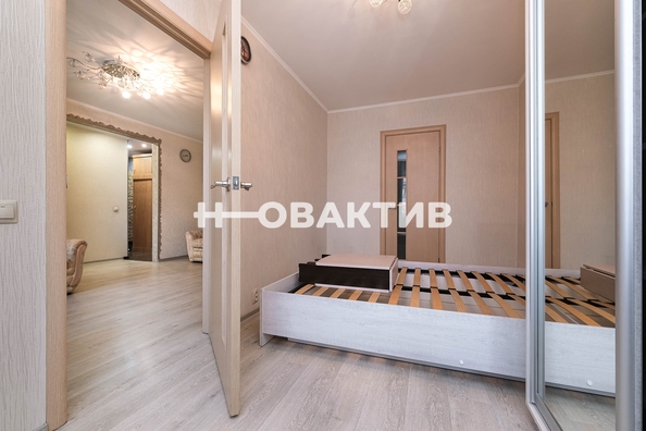 
   Продам 2-комнатную, 46 м², Жуковского ул, 121

. Фото 9.