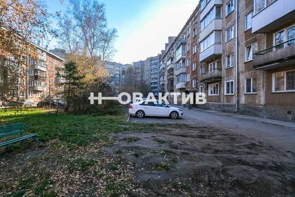 
   Продам 2-комнатную, 46 м², Жуковского ул, 121

. Фото 21.