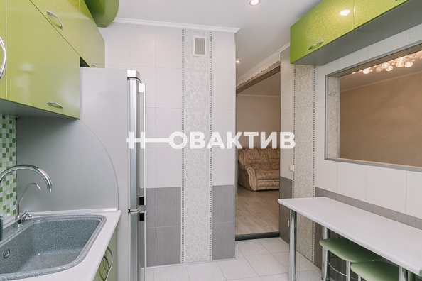 
   Продам 2-комнатную, 46 м², Жуковского ул, 121

. Фото 3.