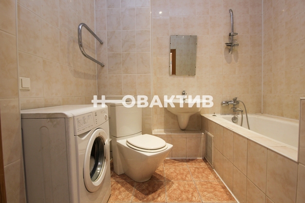 
   Продам 1-комнатную, 56 м², Галущака ул, 1

. Фото 14.