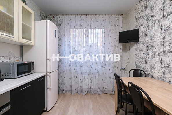 
   Продам 2-комнатную, 52 м², Мясниковой ул, 30

. Фото 3.