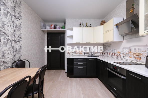 
   Продам 2-комнатную, 52 м², Мясниковой ул, 30

. Фото 4.