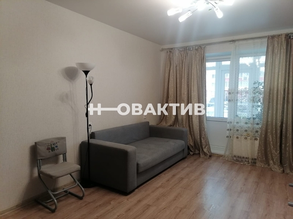 
   Продам 1-комнатную, 37.4 м², Петухова ул, 99/2

. Фото 8.