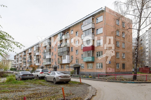 
   Продам 3-комнатную, 61 м², Ударная ул, 19

. Фото 2.