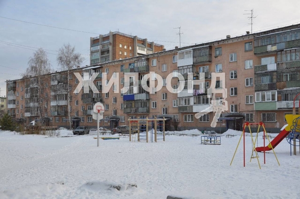 
   Продам 3-комнатную, 61 м², Ударная ул, 19

. Фото 3.