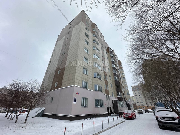 
   Продам 2-комнатную, 75.3 м², Красная Сибирь ул, 98

. Фото 4.