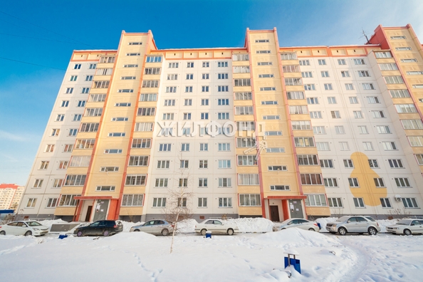 
   Продам 2-комнатную, 56.5 м², Петухова ул, 97

. Фото 10.