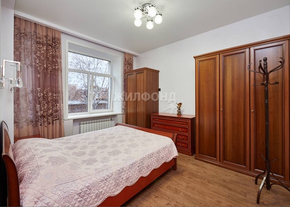 
   Продам 3-комнатную, 77.2 м², Крылова ул, 3

. Фото 5.