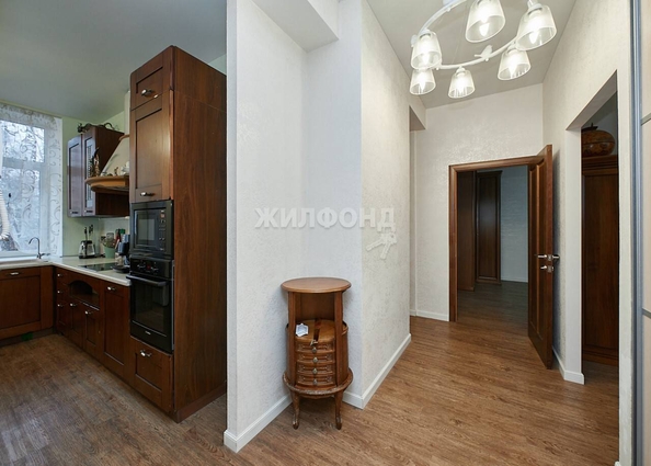 
   Продам 3-комнатную, 77.2 м², Крылова ул, 3

. Фото 3.