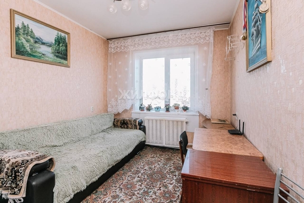 
   Продам 3-комнатную, 63.4 м², Краснообск, 6

. Фото 4.