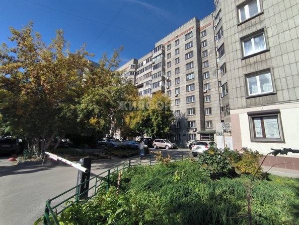 
   Продам 1-комнатную, 37.1 м², Вокзальная магистраль ул, 8/1

. Фото 14.