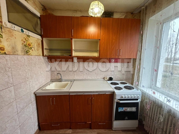 
   Продам 1-комнатную, 30.2 м², Есенина ул, 21

. Фото 3.