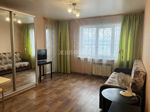 
   Продам студию, 32 м², Молодости ул, 17

. Фото 1.