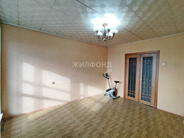 
   Продам 2-комнатную, 47.6 м², Кирова ул, 108

. Фото 4.