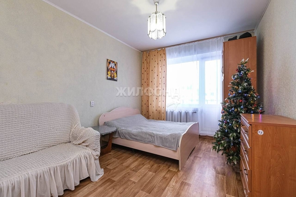 
   Продам 2-комнатную, 53.4 м², Макаренко ул, 7

. Фото 1.