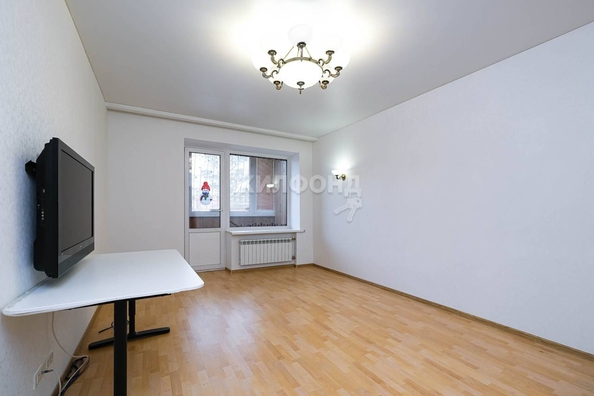 
   Продам 2-комнатную, 81.3 м², Дуси Ковальчук ул, 185/1

. Фото 13.