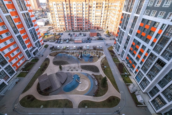 
   Продам 3-комнатную, 76.6 м², Кирова ул, 322

. Фото 18.