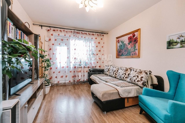 
   Продам 1-комнатную, 37.8 м², Петухова ул, 99/2

. Фото 3.