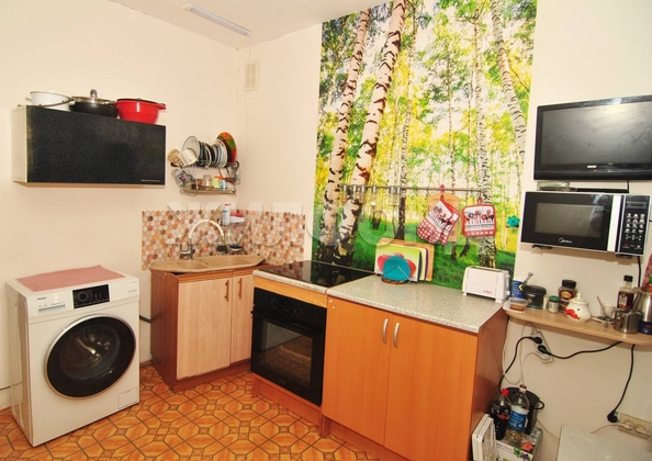 
   Продам 1-комнатную, 43 м², Романтиков ул, 3

. Фото 4.