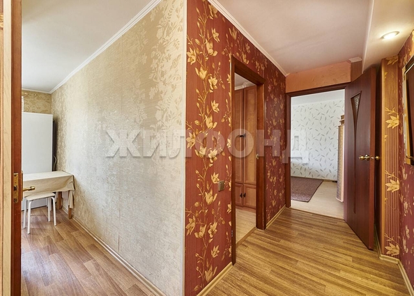 
   Продам 2-комнатную, 43.3 м², Красный пр-кт, 70

. Фото 7.
