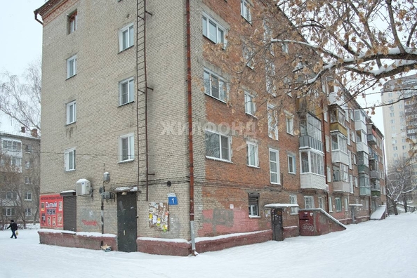 
   Продам 2-комнатную, 42.2 м², Римского-Корсакова ул, 1

. Фото 17.