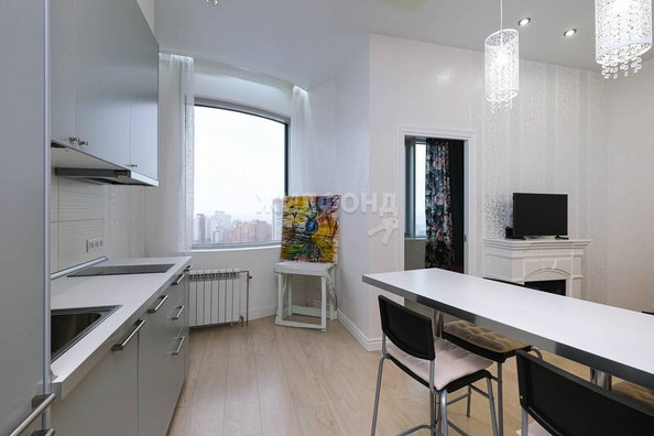 
   Продам 1-комнатную, 43.8 м², Лескова ул, 21

. Фото 2.