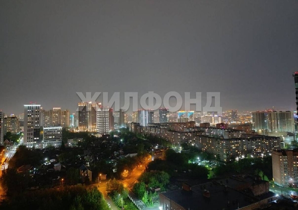 
   Продам 1-комнатную, 43.8 м², Лескова ул, 21

. Фото 23.