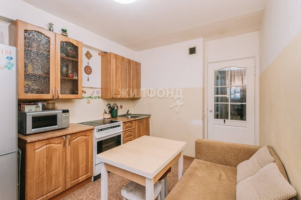 
   Продам 2-комнатную, 52.3 м², Есенина ул, 8/6

. Фото 5.