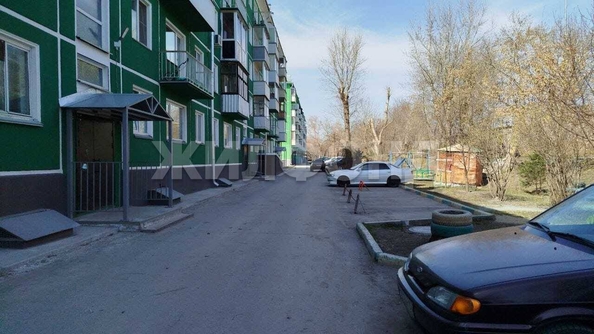
   Продам 3-комнатную, 54.5 м², Владимировская ул, 14

. Фото 3.
