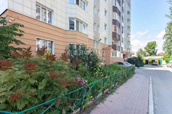 
   Продам 1-комнатную, 39.9 м², Красная Сибирь ул, 102

. Фото 9.