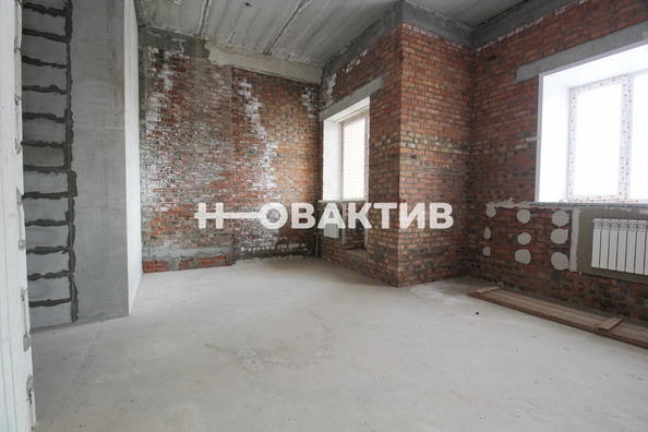 
   Продам 1-комнатную, 47.4 м², Молодежи б-р, 15

. Фото 6.