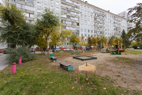 
   Продам 3-комнатную, 59.2 м², Кропоткина ул, 130

. Фото 17.