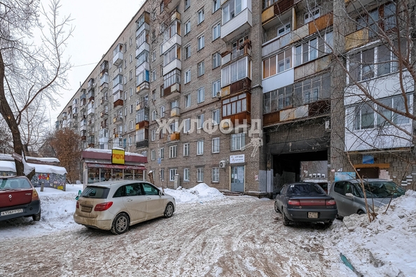 
   Продам 3-комнатную, 58.1 м², Челюскинцев ул, 44

. Фото 17.