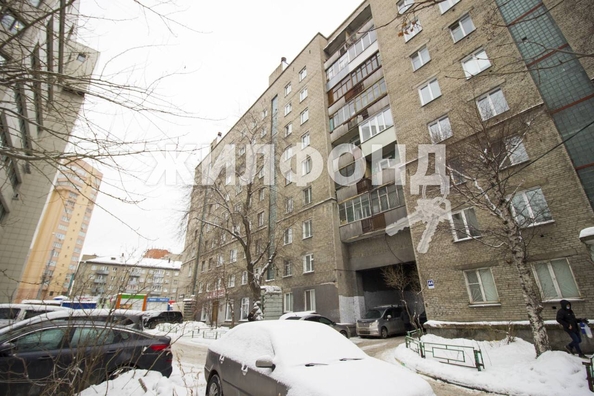 
   Продам 3-комнатную, 58.1 м², Челюскинцев ул, 44

. Фото 25.