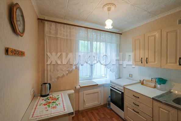 
   Продам 3-комнатную, 58.1 м², Челюскинцев ул, 44

. Фото 2.