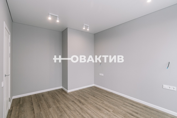 
   Продам 3-комнатную, 87 м², Владимира Заровного ул, 8

. Фото 17.