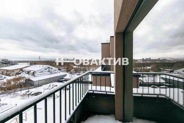 
   Продам 3-комнатную, 87 м², Владимира Заровного ул, 8

. Фото 25.