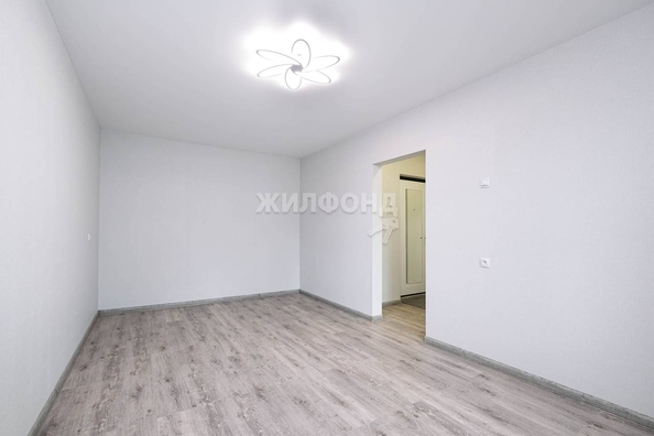 
   Продам 1-комнатную, 29 м², Кропоткина ул, 136

. Фото 5.