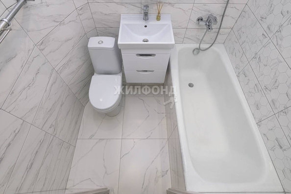 
   Продам 1-комнатную, 29 м², Кропоткина ул, 136

. Фото 13.