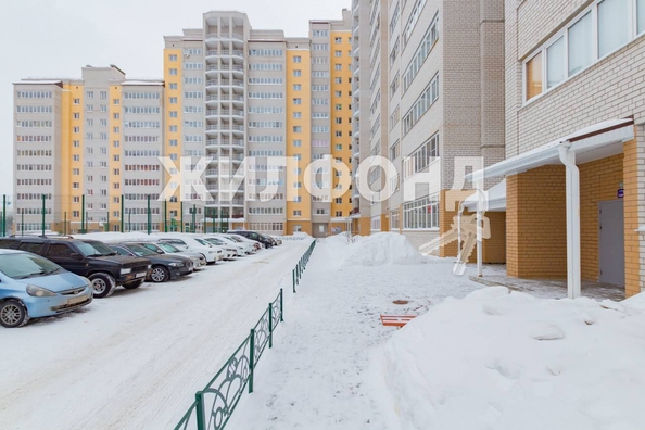 
   Продам 2-комнатную, 40.2 м², 2-й (4 мкр.) кв-л, 232

. Фото 6.