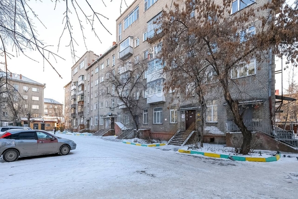 
   Продам 3-комнатную, 42.6 м², Геодезическая ул, 9

. Фото 15.